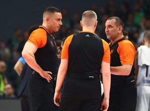 Οι εκπλήξεις της Euroleague για τους διαιτητές του Final Four: Οι 4 «πρωτάρηδες», οι κορυφαίοι σε συμμετοχές που έμειναν εκτός και οι… ιδιαίτερες επιλογές (pics)