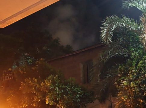 Φωτιά τα ξημερώματα σε ακατοίκητο οίκημα στον Βύρωνα