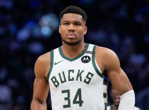 Στην κορυφαία πεντάδα της σεζόν του NBA o Αντετοκούνμπο (pic)