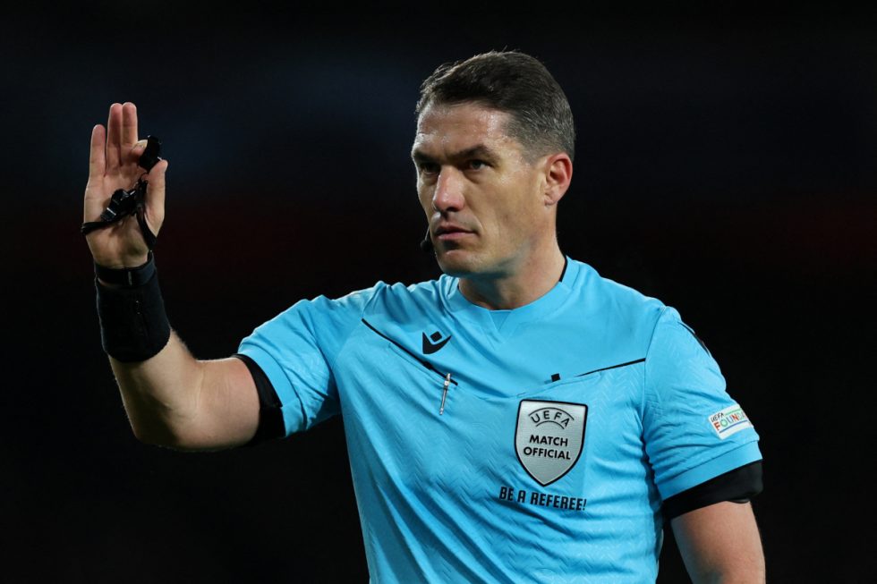 UEFA: Ανακοίνωσε τους διαιτητές όλων των τελικών των ευρωπαϊκών διοργανώσεων