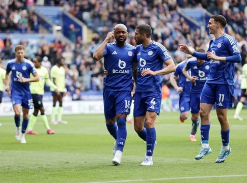 Νίκη γοήτρου η Λέστερ (2-0), ούτε την Ίπσουιτς η Έβερτον (2-2)