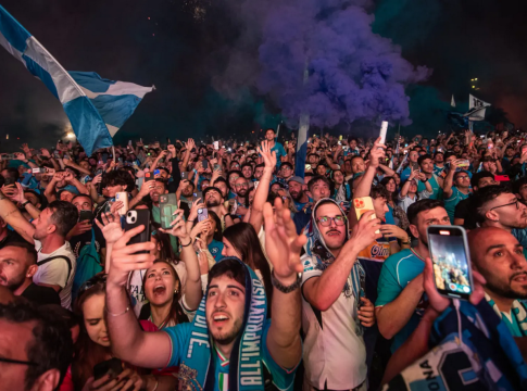 Χαμός στην πόλη της Νάπολη για το πρωτάθλημα (pic, vids)