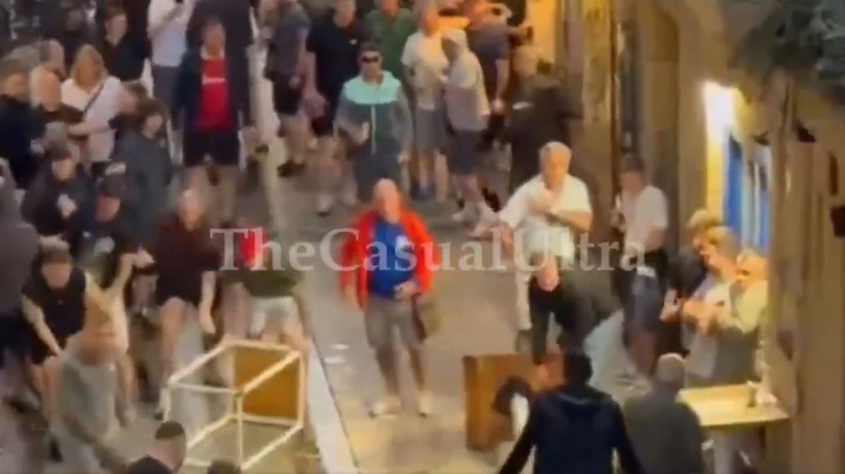 Άρχισαν τα… όργανα στο Μπιλμπάο: Άγριο ξύλο μεταξύ οπαδών της Τότεναμ και της Μάντσεστερ Γιουνάιτεντ (vid)