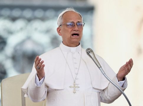 «Να μην συνηθίσουμε τον πόλεμο» – Ο πάπας Λέων ΙΔ’ ζητά τερματισμό των παγκόσμιων συγκρούσεων