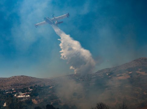 Πορτοκαλί συναγερμός σε Αττική και νησιά του Β. Αιγαίου για φωτιές – Ο χάρτης της Πολιτικής Προστασίας