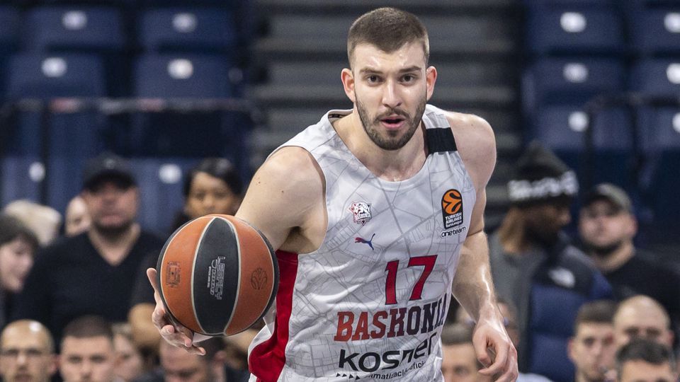 Sports Director της Μπασκόνια: «Βασίζομαι στο να μείνει ο Ρογκαβόπουλος αλλά…»