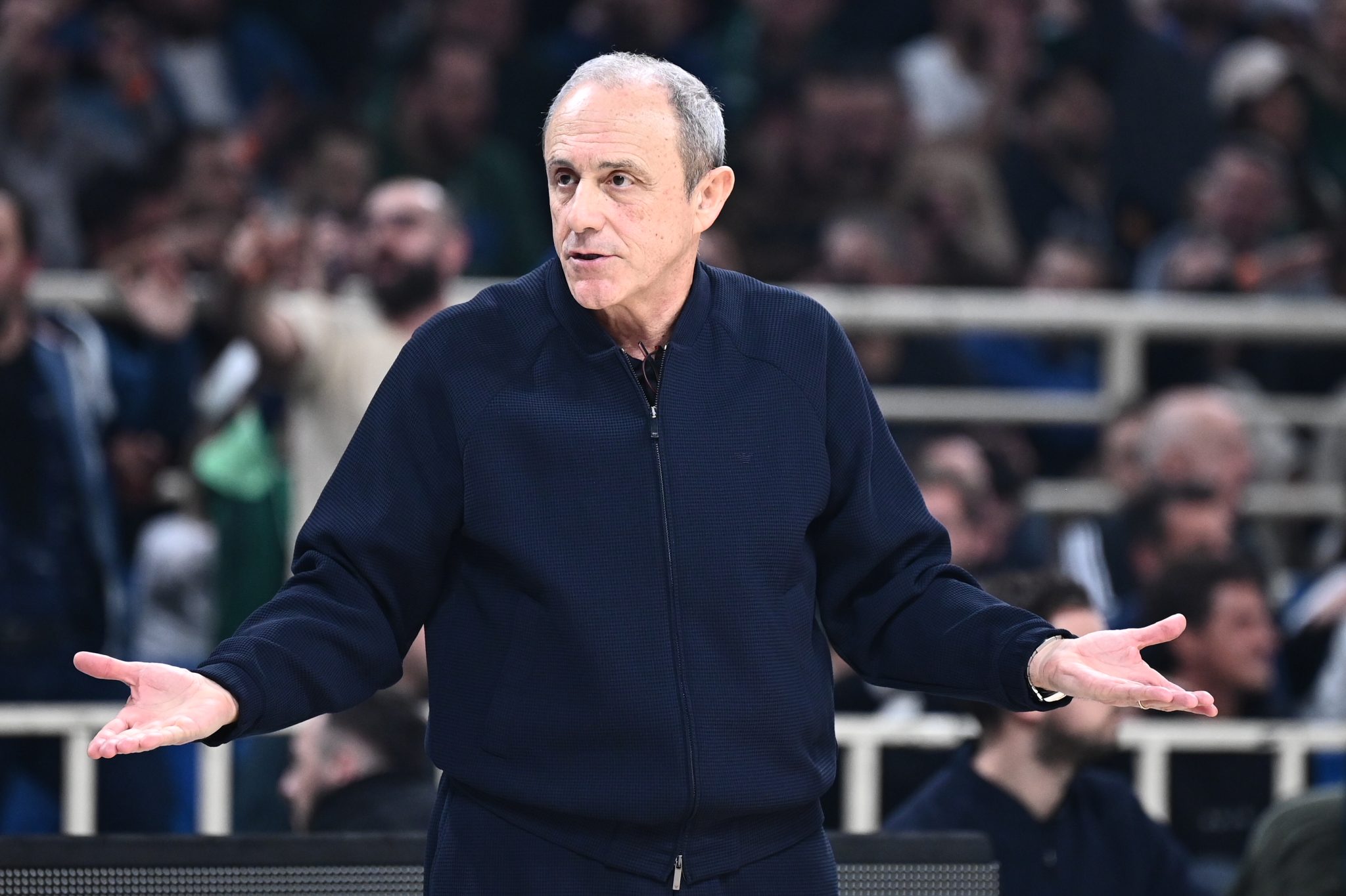 Αινιγματικός ο Μεσίνα για το μέλλον του: «Αν θέλουν κάτι άλλο…» (pic)