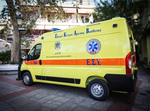 Θεσσαλονίκη: Σοβαρό τροχαίο στο Καβαλάρι – 27χρονος απεγκλωβίστηκε χωρίς τις αισθήσεις του