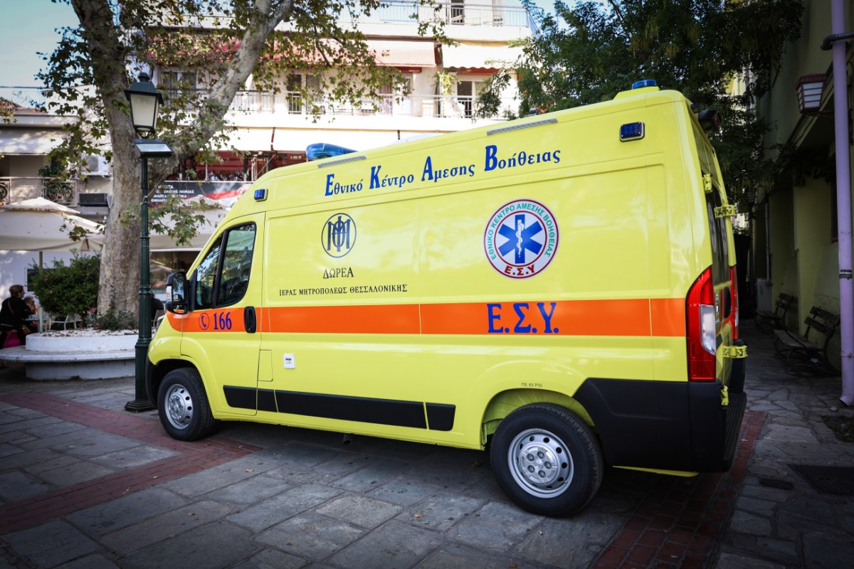 Θεσσαλονίκη: Σοβαρό τροχαίο στο Καβαλάρι – 27χρονος απεγκλωβίστηκε χωρίς τις αισθήσεις του