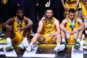 Πάει για την πρώτη μεταγραφή ο Ολυμπιακός – Το buy out, το κασέ και όλα τα δεδομένα (vids)