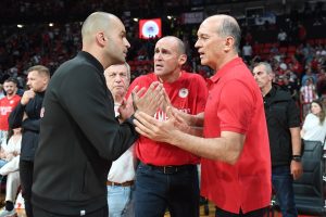 Αγγελόπουλοι για Γιαννακόπουλο: «Ξεκίνησε να μας κάνει κ@λο#$χτυλα αμέσως με το που κάθισε, ο τύπος είναι εμετός» (vid)
