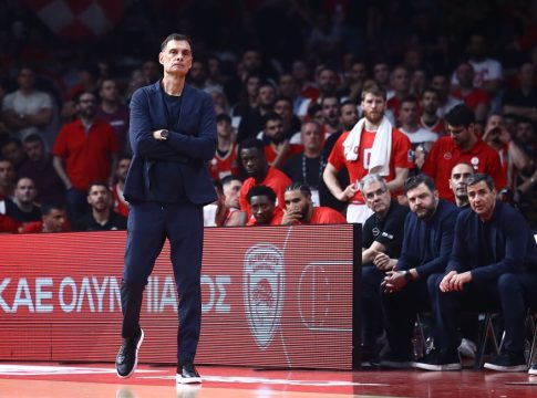 Μπαρτζώκας: «Είπα στους παίκτες μας να αφήσουν πίσω την κηδεία του Άμπου Ντάμπι, γιατί στο μυαλό μας ήταν κηδεία»
