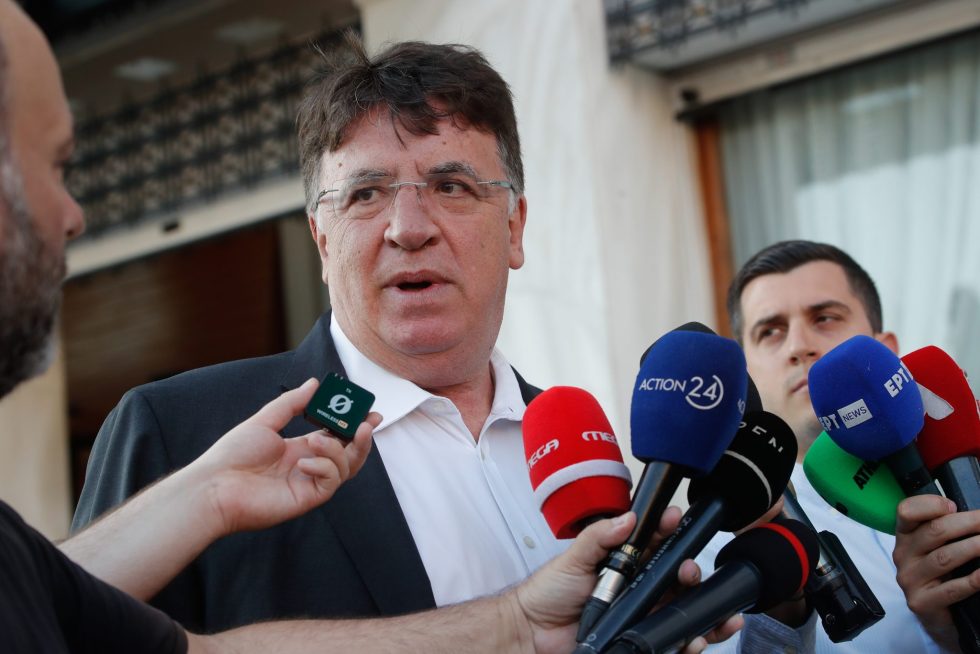 Θεοδωρίδης: «Πολύ ωραία ανοικτή, φιλική συζήτηση – Είδαμε τις προοπτικές για το ελληνικό ποδόσφαιρο» (vid)