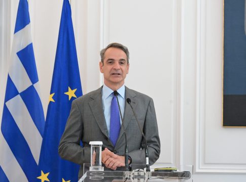 Μητσοτάκης: «Αυτονόητη η εφαρμογή του νόμου σε κάθε παράβαση – Με το ίδιο πνεύμα αναμένουμε να συμπεριφέρονται οι ιδιοκτήτες των ομάδων»