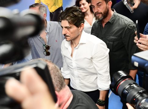 Η στιγμή που ο Δημήτρης Γιαννακόπουλος αποχωρεί από το Α.Τ. Κηφισιάς (vid)