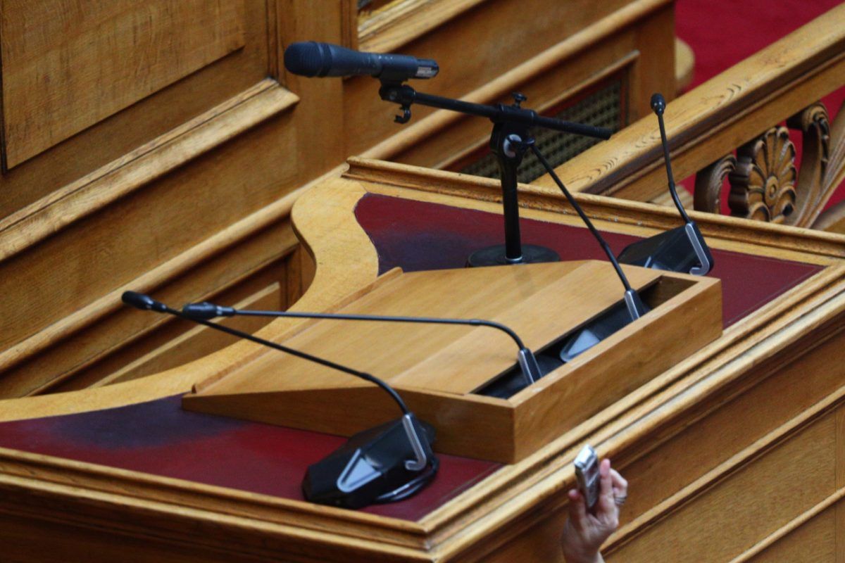 Ακόμη δύο ανεξάρτητοι βουλευτές στηρίζουν την πρόταση Καρυστιανού που θέτει στο κάδρο Μητσοτάκη, Καραμανλή