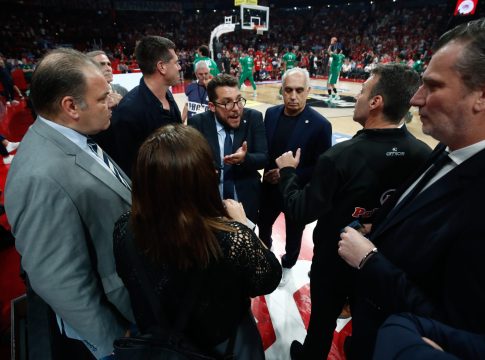Ολυμπιακός – Παναθηναϊκός AKTOR: Η πράσινη ΚΑΕ ζήτησε να καταγράφονται ως υβριστικά τα συνθήματα εναντίον της Τουρκίας, τι απάντησε η Εισαγγελέας