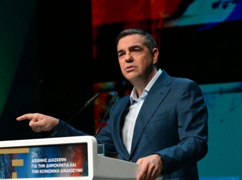 Αλέξης Τσίπρας: Έχει το σχέδιο, ψάχνει τη στιγμή – Στενεύουν τα περιθώρια για τον ΣΥΡΙΖΑ