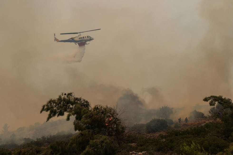 Συνεχίζεται για 3η μέρα η μάχη με τις φλόγες στη Χίο – Νέο μήνυμα του 112