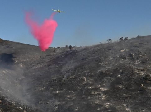 Κόκκινος συναγερμός για φωτιές την Κυριακή – Ακραίος κίνδυνος πυρκαγιάς στην Αττική