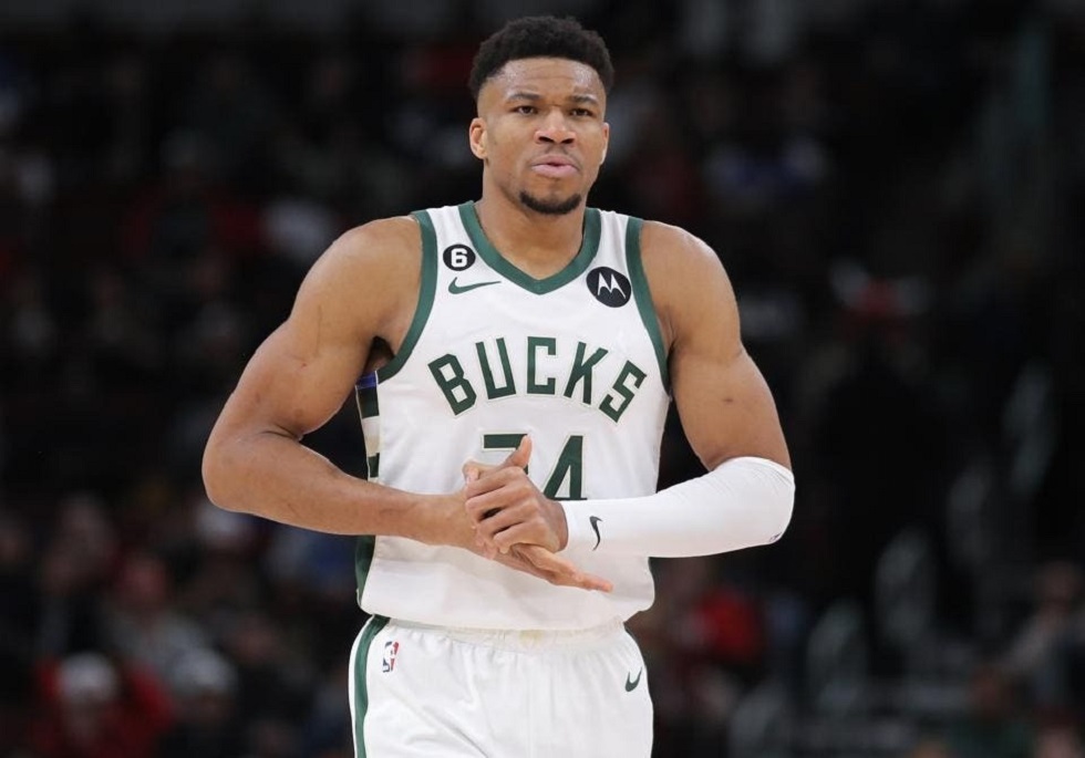 NBA: Το μέλλον του Γιάννη Αντετοκούνμπο και το «καυτό» μεταγραφικό παρασκήνιο στην λίγκα