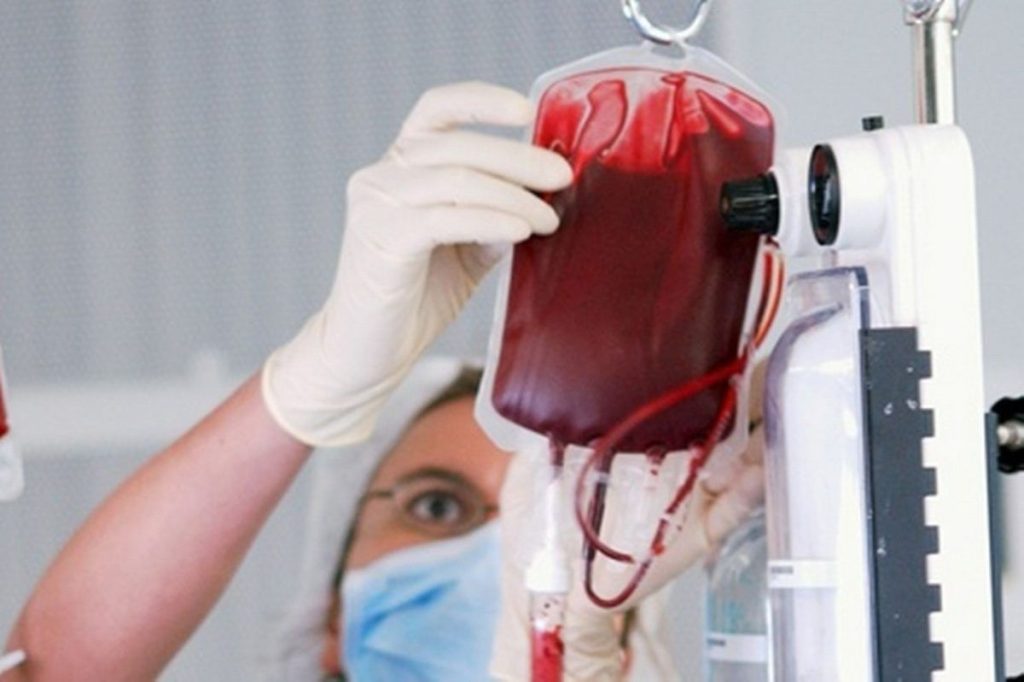 «Eχει μείνει ανάπηρη, μπορεί να μείνει και φυτό», συγκλονίζει ο γιος της 62χρονης μετά τη λάθος μετάγγιση αίματος