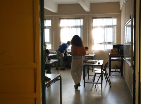 Πανελλαδικές 2025: Την Πέμπτη οι βαθμολογίες – Πότε ξεκινάει η κατάθεση των μηχανογραφικών