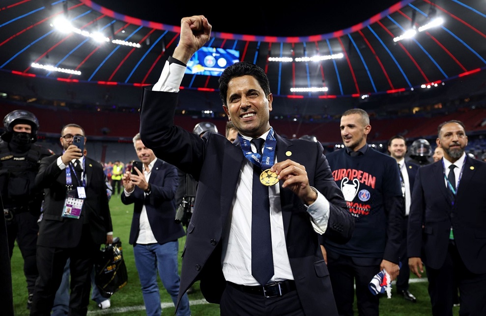 Δηλώσεις αγκαλιά με το τρόπαιο του Champions League για τον Αλ Κελαϊφί (vid)