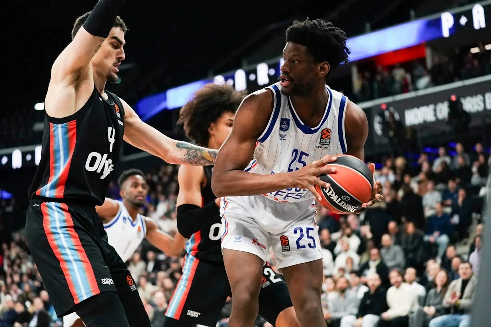 Free agent ο Οτούρου: Δεν πάει στη Χάποελ και βάζει «φωτιά» στη Euroleague