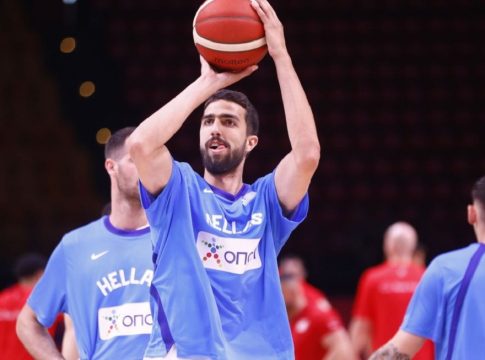 Πάει και για άλλον Έλληνα ο Ολυμπιακός – Ο 24χρονος φόργουορντ που έχει στη λίστα του… (vids)