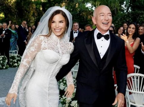 Γάμος Τζεφ Μπέζος και Λόρεν Σάντσεζ – Το Dolce & Gabbana νυφικό με τα 180 κουμπιά, οι VIP καλεσμένοι και η μυστικοπάθεια