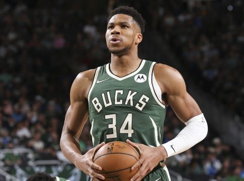 Το μέλλον του «Greek Freak» κρίνεται μεταξύ Μπρούκλιν και Μαϊάμι