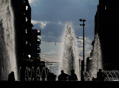 Καιρός: Αφρικανικός καύσωνας προ των πυλών – Μέχρι και τους 42 βαθμούς η θερμοκρασία