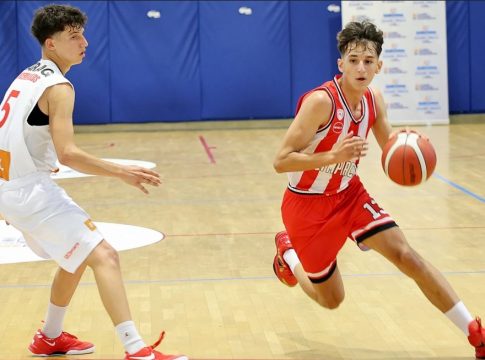 Πανσερραϊκός – Ολυμπιακός 42-74: Εμφατική νίκη για τους «ερυθρόλευκους» στο Πανελλήνιο πρωτάθλημα παίδων