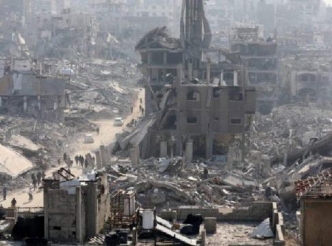 Γάζα: 37 νεκροί σε αεροπορικές επιδρομές κι από πυρά του Ισραήλ