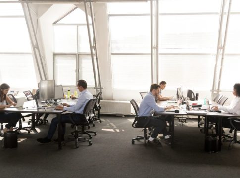 ΕΚΤ: Αόρατες οι συλλογικές συμβάσεις στην Ελλάδα – Δεν καλύπτουν ούτε δύο στους δέκα μισθωτούς