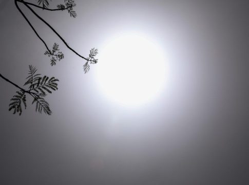 Καιρός: Συννεφιά σήμερα στο μεγαλύτερο μέρος της χώρας – Πού θα έχει βροχές και καταιγίδες