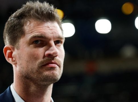 Αρνήθηκε να μιλήσει για τους Μπλέιζερς ο Σπλίτερ μετά τη νίκη της Παρί επί της Μονακό (vid)