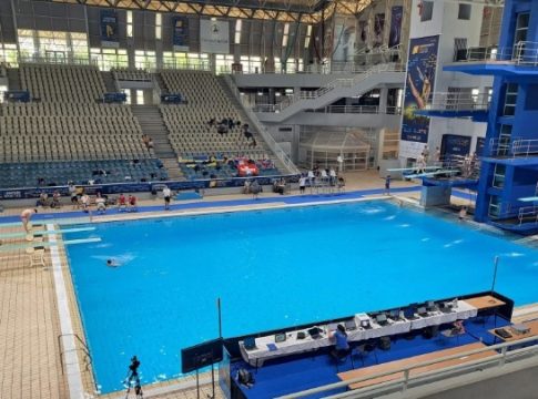 Άνοιξε η αυλαία στο ΟΑΚΑ, έβδομη η Ελλάδα στο ομαδικό