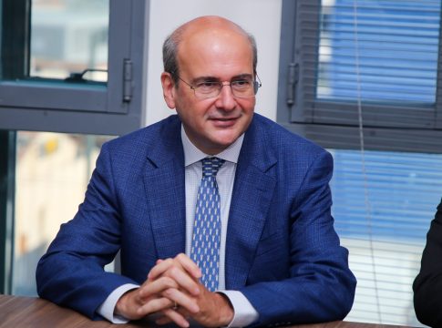 Χατζηδάκης: «Εμείς περιμένουμε ο Παναθηναϊκός και ο Ολυμπιακός να συμφωνήσουν πάνω σε συγκεκριμένες θέσεις»