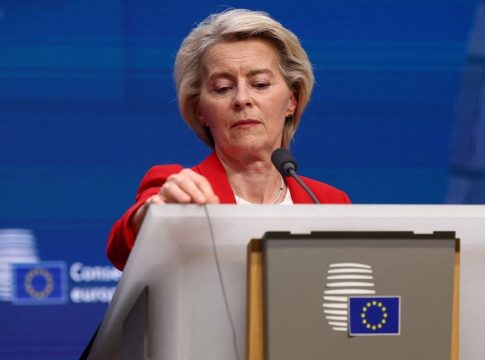 Ευρωπαϊκή Επιτροπή: Πρόταση μομφής κατά της Φον ντερ Λάιεν – Θα συζητηθεί τη Δευτέρα, την Πέμπτη η ψηφοφορία