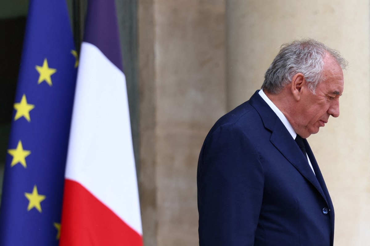 Μνημόνιο Μπαϊρού: Η νέα Γαλλική Επανάσταση – Περισσότερη δουλειά για λιγότερα λεφτά