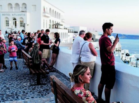 Πότε να κάνετε κράτηση και πού να μείνετε – Έξι τρόποι για να εξοικονομήσετε χρήματα στις διακοπές