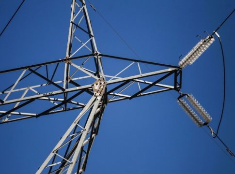 Καύσωνας: Σκληρή δοκιμασία για τα δίκτυα ρεύματος λόγω της αυξημένης ζήτησης