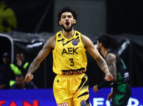 Στην Ντερτόνα ο Πρέντις Χαμπ που ξεχώρισε με την ΑΕΚ