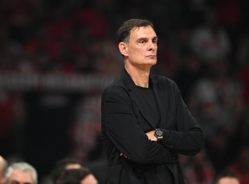 Ολυμπιακός: Ο Μπαρτζώκας και το ταξίδι στο Λας Βέγκας – Γιατί πηγαίνει στο Summer League ο Έλληνας τεχνικός