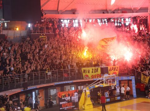 Άρης: Από εικόνες όπως αυτή του «Nick Galis Hall» μπορεί να βγει κερδισμένο ολόκληρο το ελληνικό μπάσκετ (vid)
