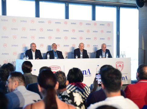 LIVE + Live streaming: Η συνέντευξη Τύπου των αδερφών Αγγελόπουλων