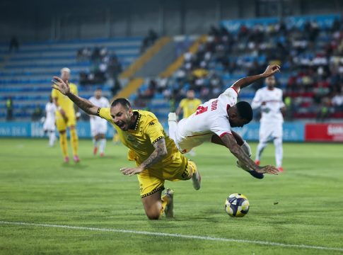 Αράζ – Άρης 2-1: Την… πάτησε, αλλά γυρίζει