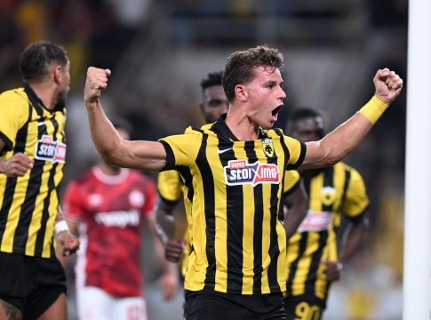 Κεφαλιά του Ρέλβας για το 1-0 της ΑΕΚ (vid)